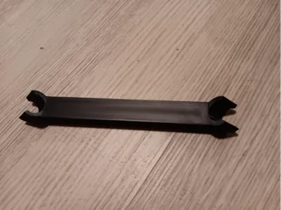 Pipe shoe/coat hanger reinforcements
