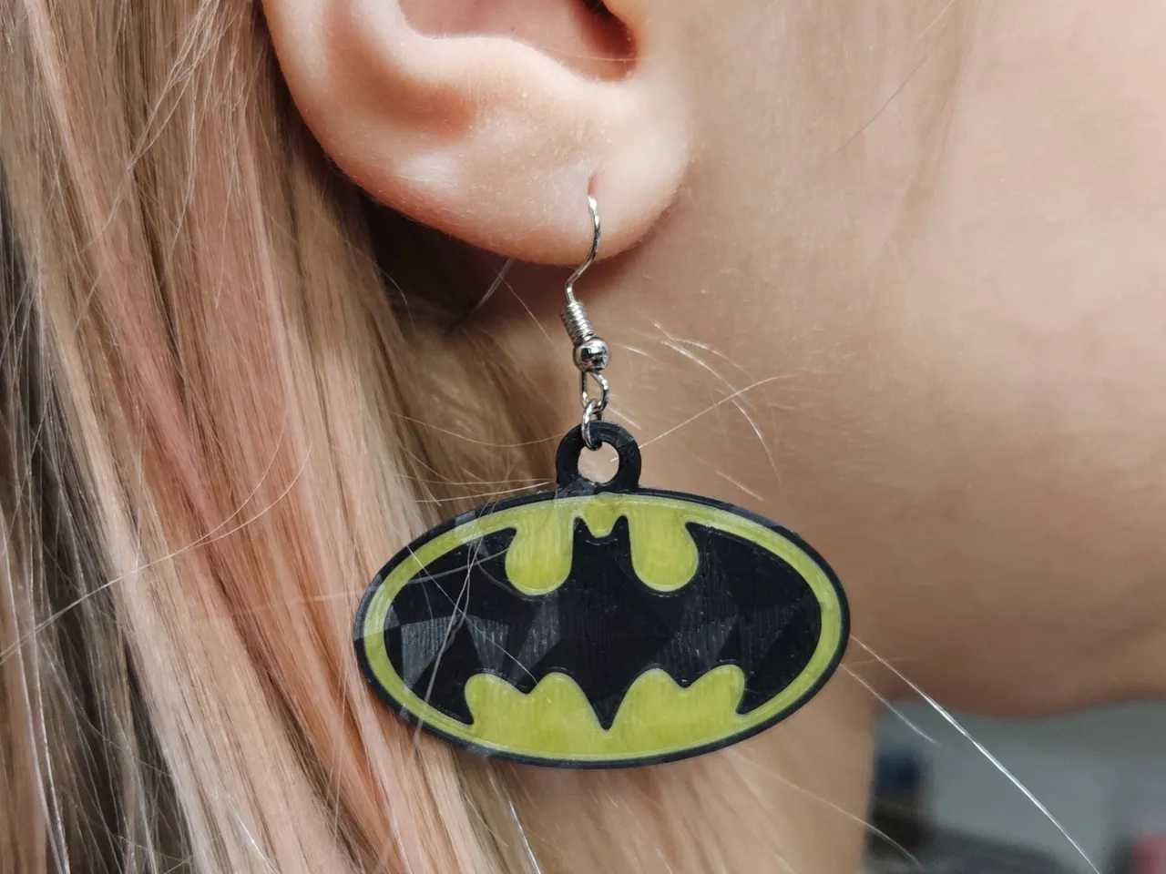 The Keatons (BATMAN EARRINGS) view 3