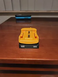Support double USB pour adaptateur batterie DeWalt — photo 1