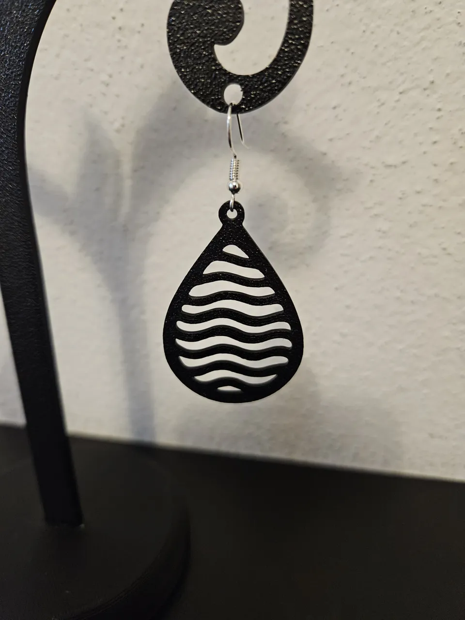 earrings drop 06 view 2