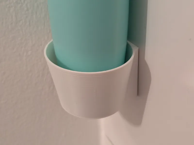 Happy Po Wall Mount