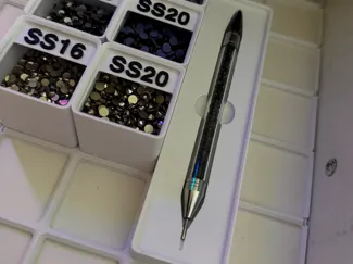 Rhinestone applicator pen gridfinity 1x4x3
