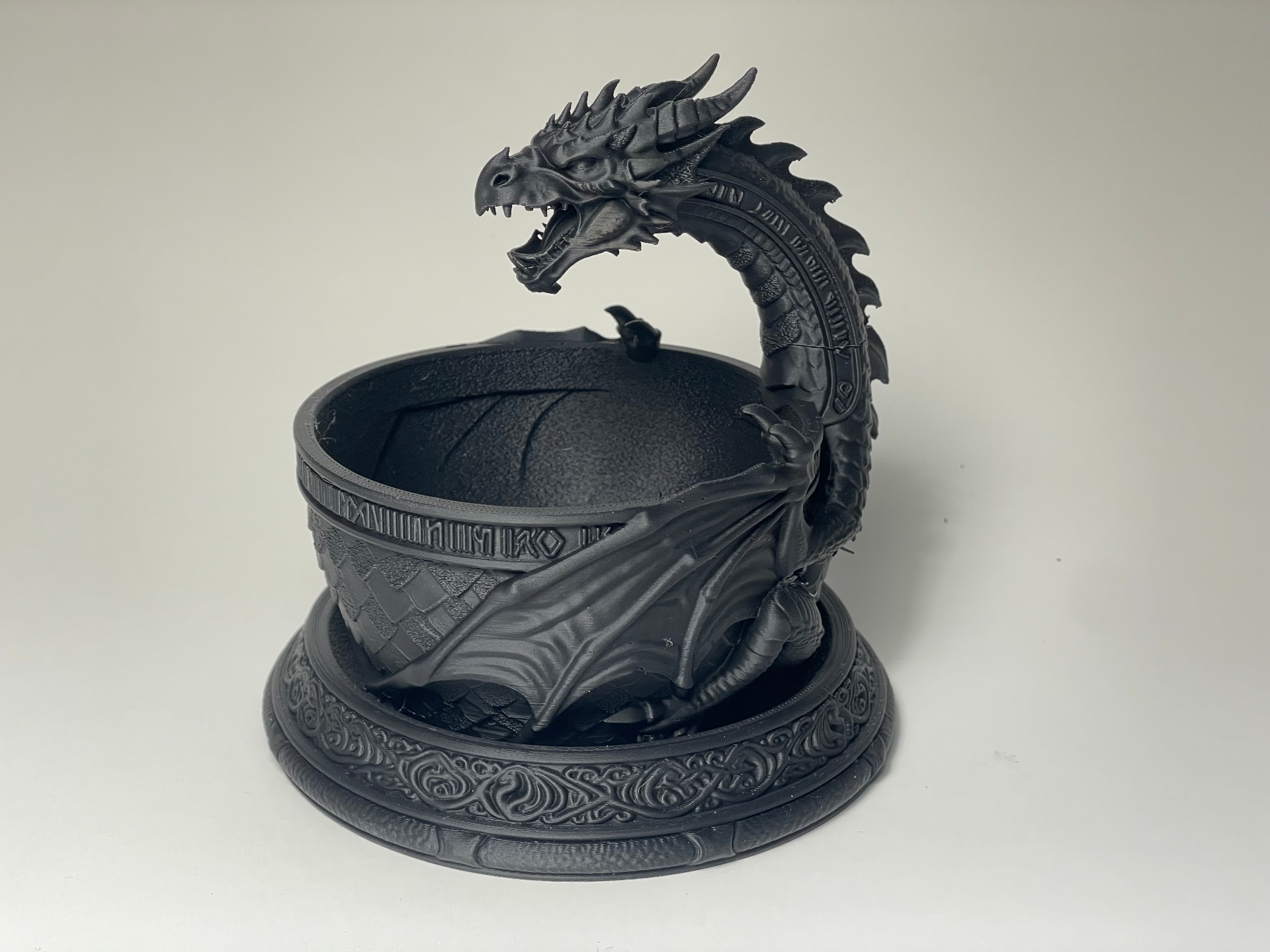 Dragon Guardian – Fantasy  Planter / Desk Catchall — free 3D print STL file
