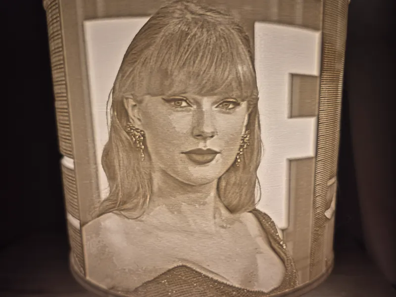 Taylor Swift lamp E14 & E26/27