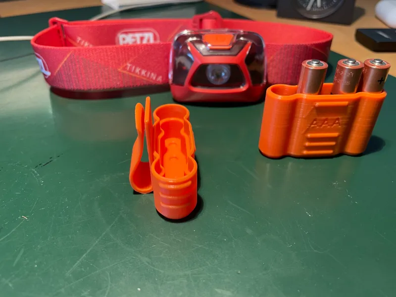AAA Battery Travel Case With Clip