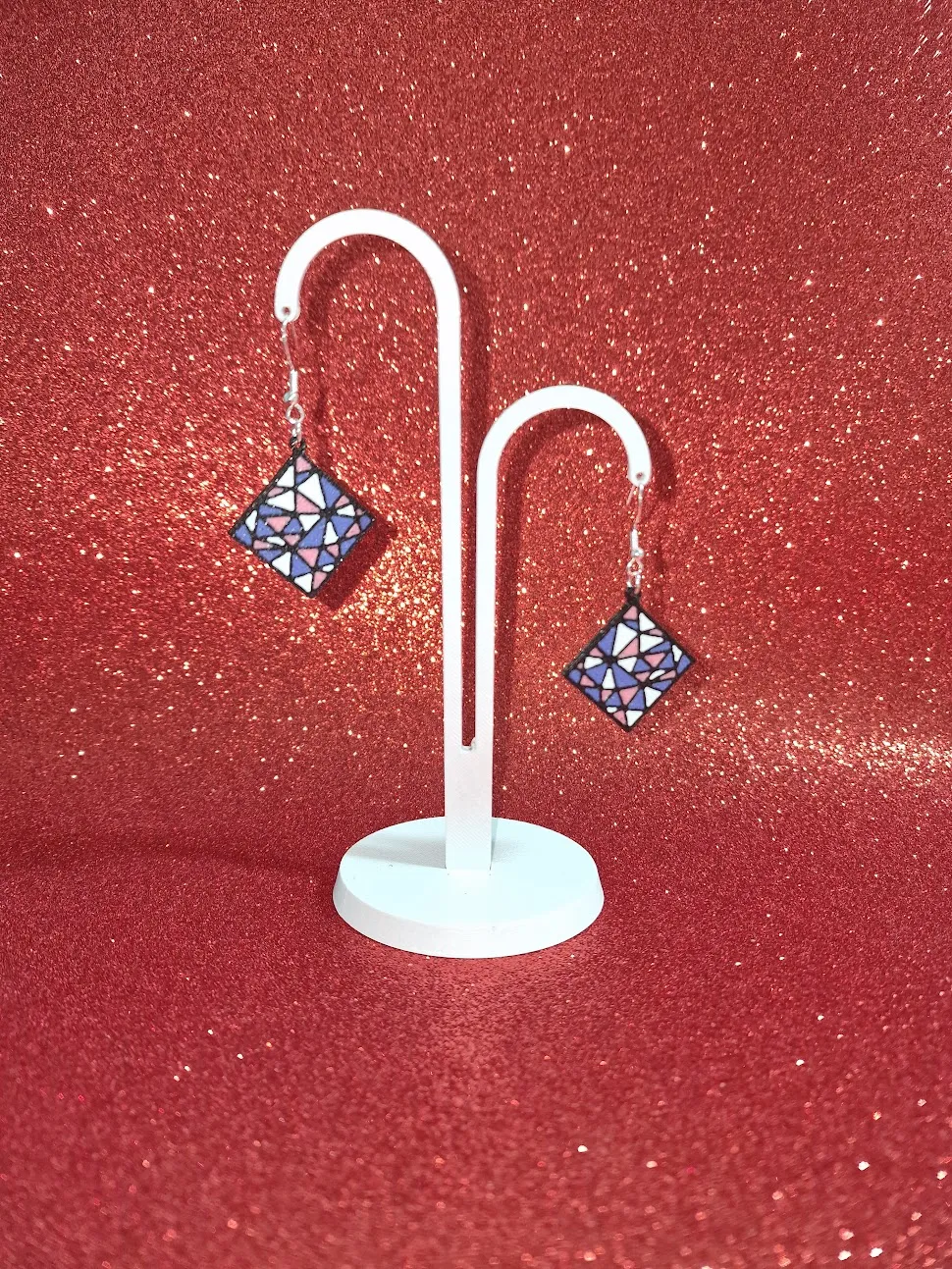 Square earrings view 3