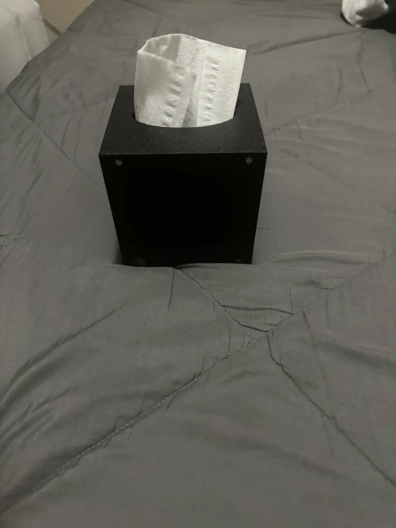 4 sided tissue box with slots for magnets