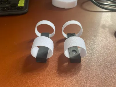 Velcro Cable Clips – 20 &10 mm (screw or glue)