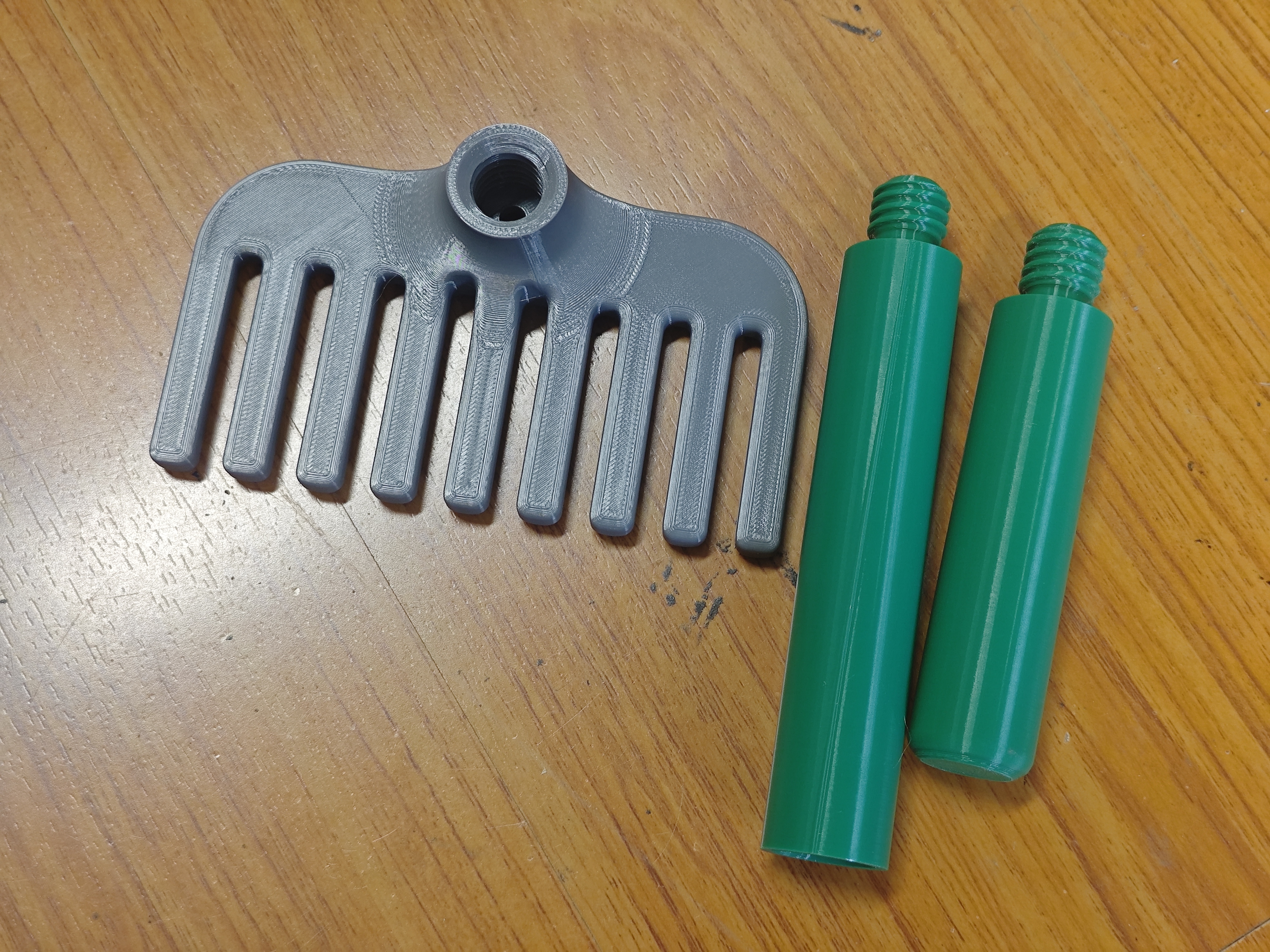 Miniatura 2 do modelo 3D 玩沙工具：九齿钉耙（加强版）