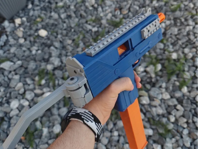 Rainbow Six - SMG 11 Cosplay Replica