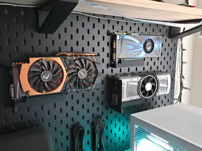 Skadis Gpu Mount (1-3 Slot) using T-Nut system