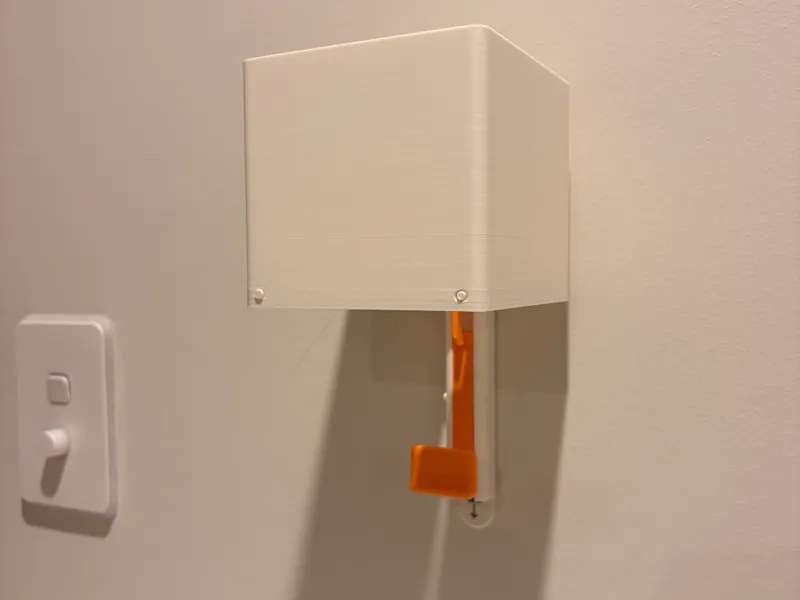 Push-to-Dispense Key Dispenser