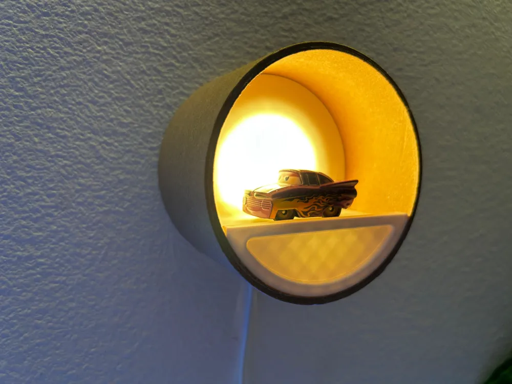 Illuminated Display stand - Bambu Cardboard Spool by Maro - MakerWorld