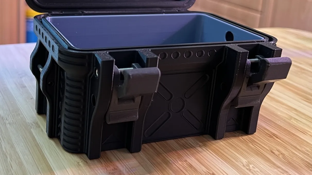Sci-Fi Box-Lockable view 4