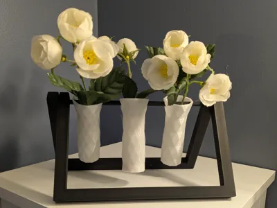 Decorative flower display (3 vase)