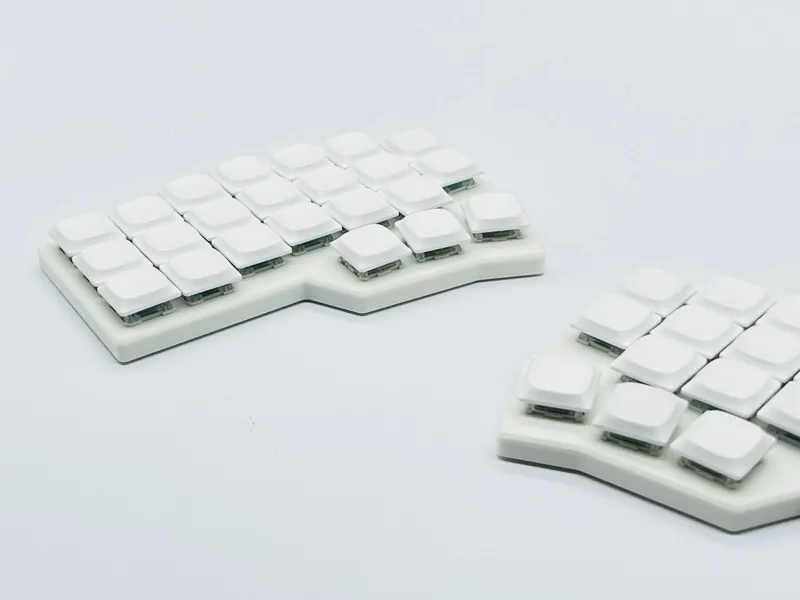 W-Corne V4.1 Choc Wireless Split Keyboard Case