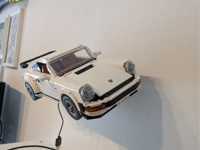 Wallmount for Legoset Porsche 10295