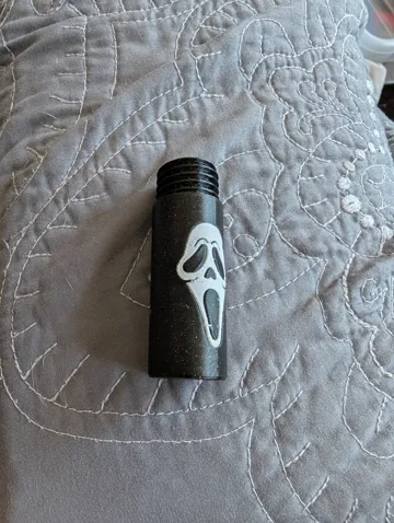 Adorno temático: Ghost Face Chapstick Holder — vista de referencia 4