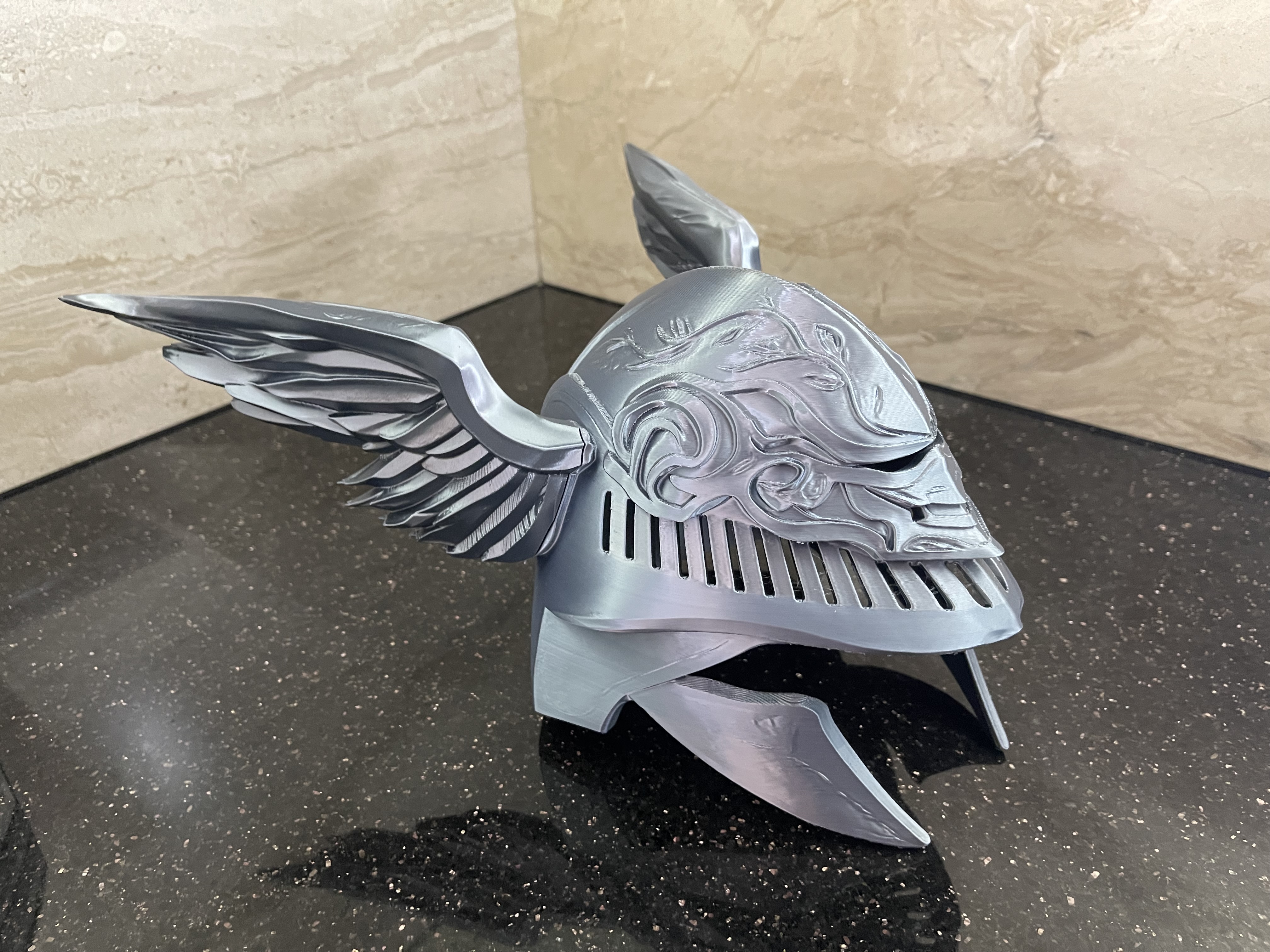 Miniatura 1 do modelo 3D The Winged Guard – Wearable Helmet