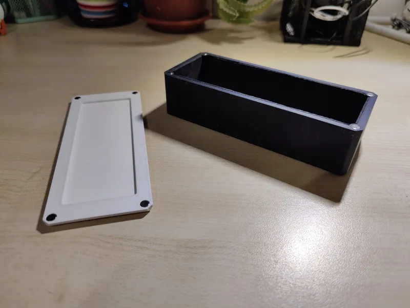 Simple Magnetic Box