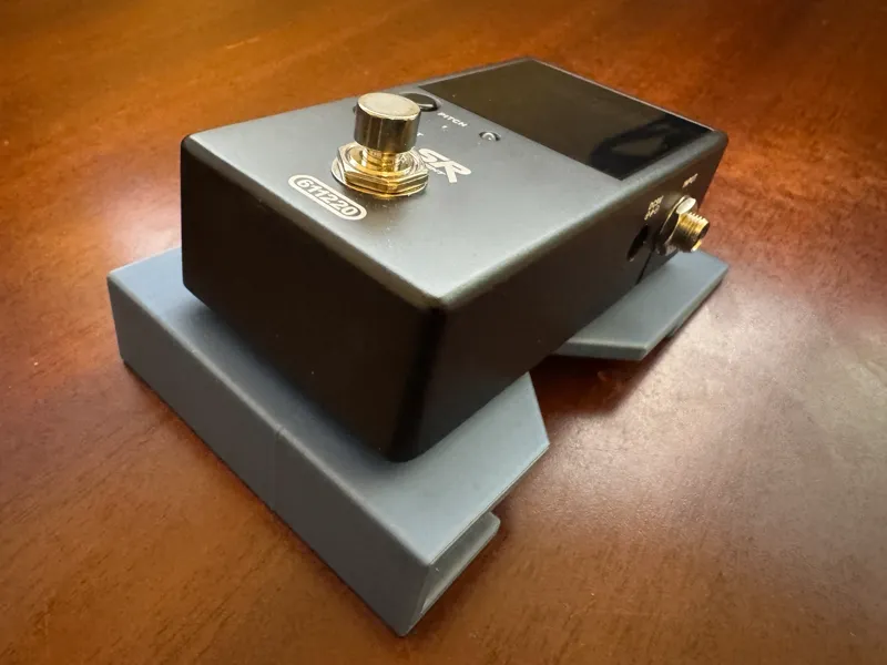 Guitar Pedal Board Risers for easier access