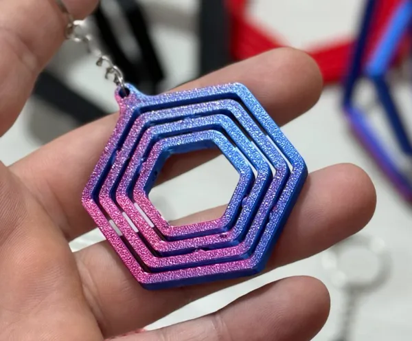 Jouet hexagonal articulé