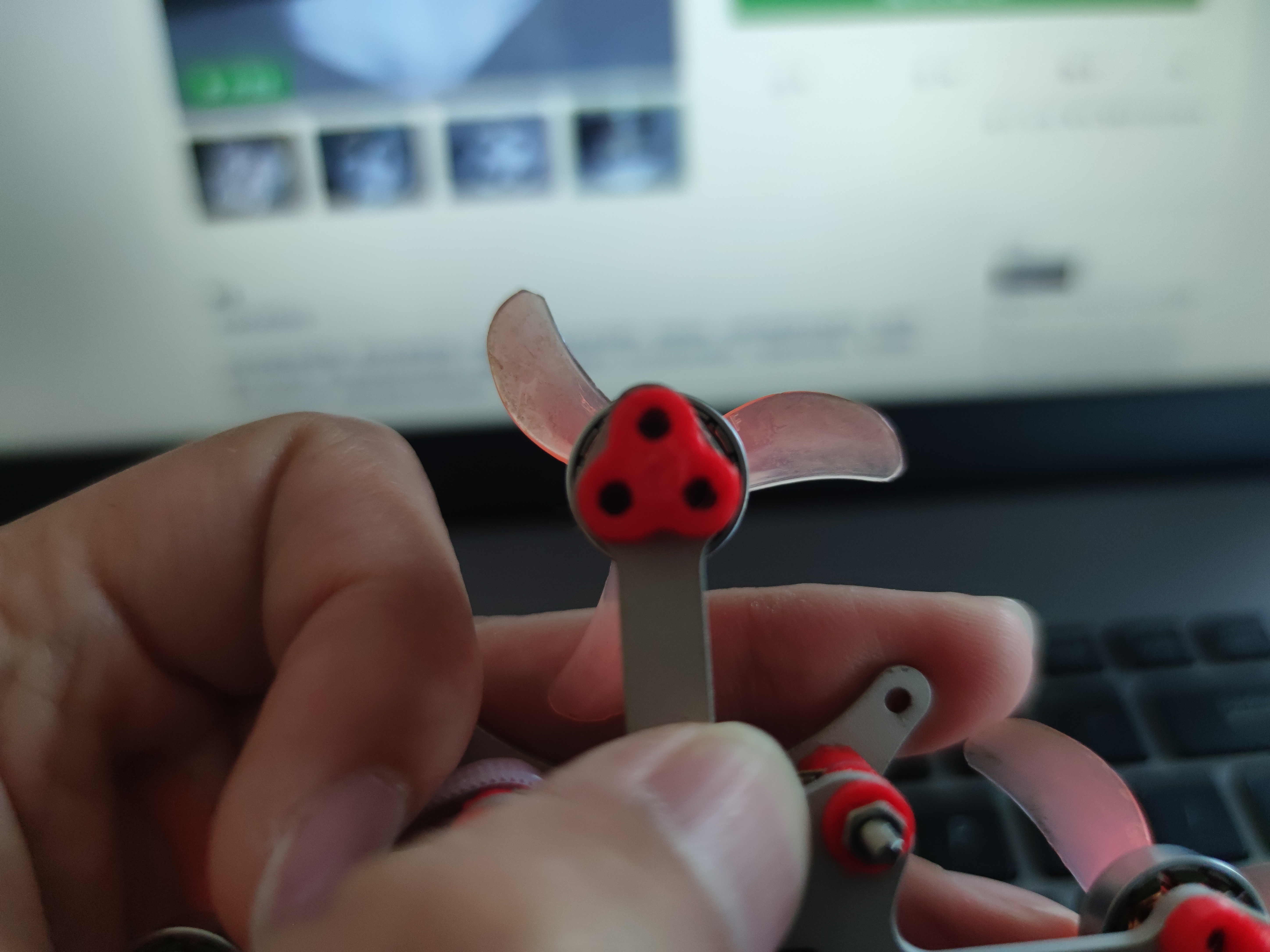 Miniatura 4 do modelo 3D 机械雨燕75（MechanicalSwift75）穿越机 圈圈机 牙签机 FPV