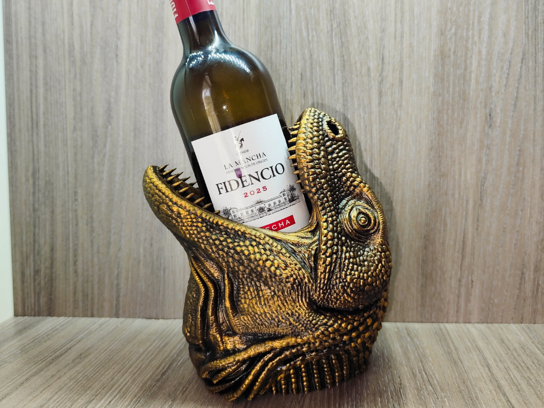 Komodo Dragon Wine Holder – Realistic Lizard