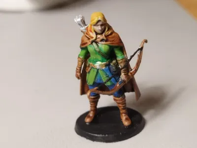DnD Ranger Human Female 28mm