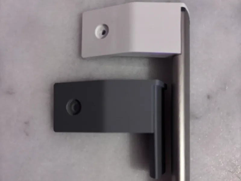 Fridge and Freezer Handle - WHIRLPOOL / INDESIT