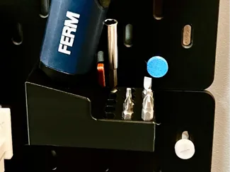 Electric screwdriver holder for skadis