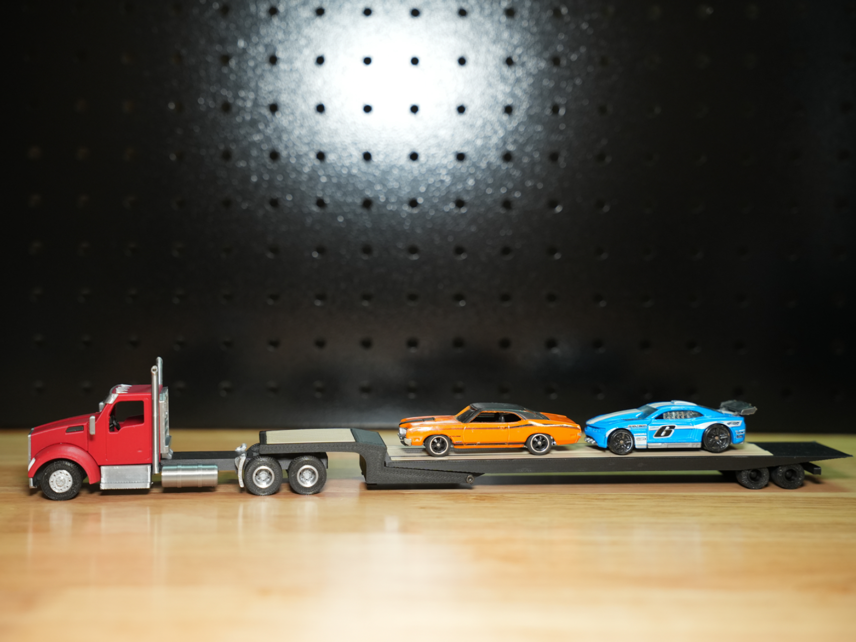 1/64 Scale Tilt deck Trailer with sliding axle
