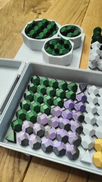 0.2mm layer, 4 walls, 10% infill