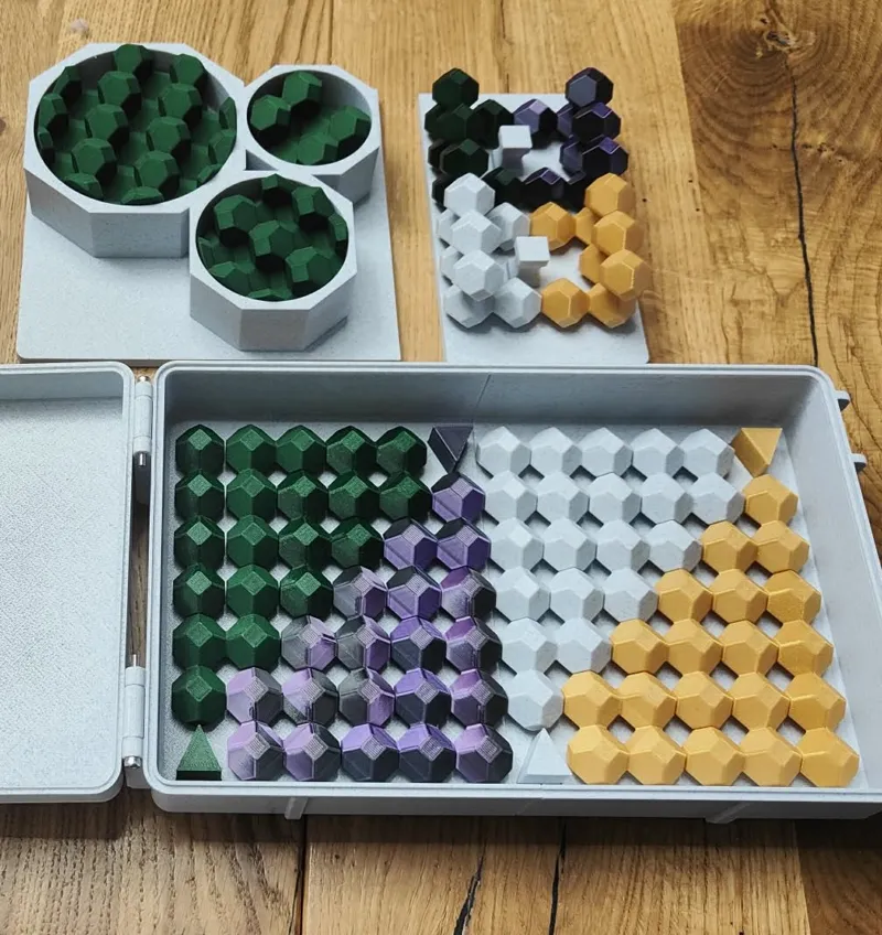 4 Players Box for HedronStack (3D stacking game)