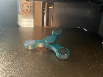 Fidget spinner
