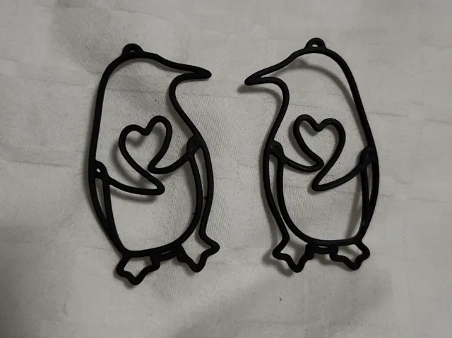 line penguin heart earrings