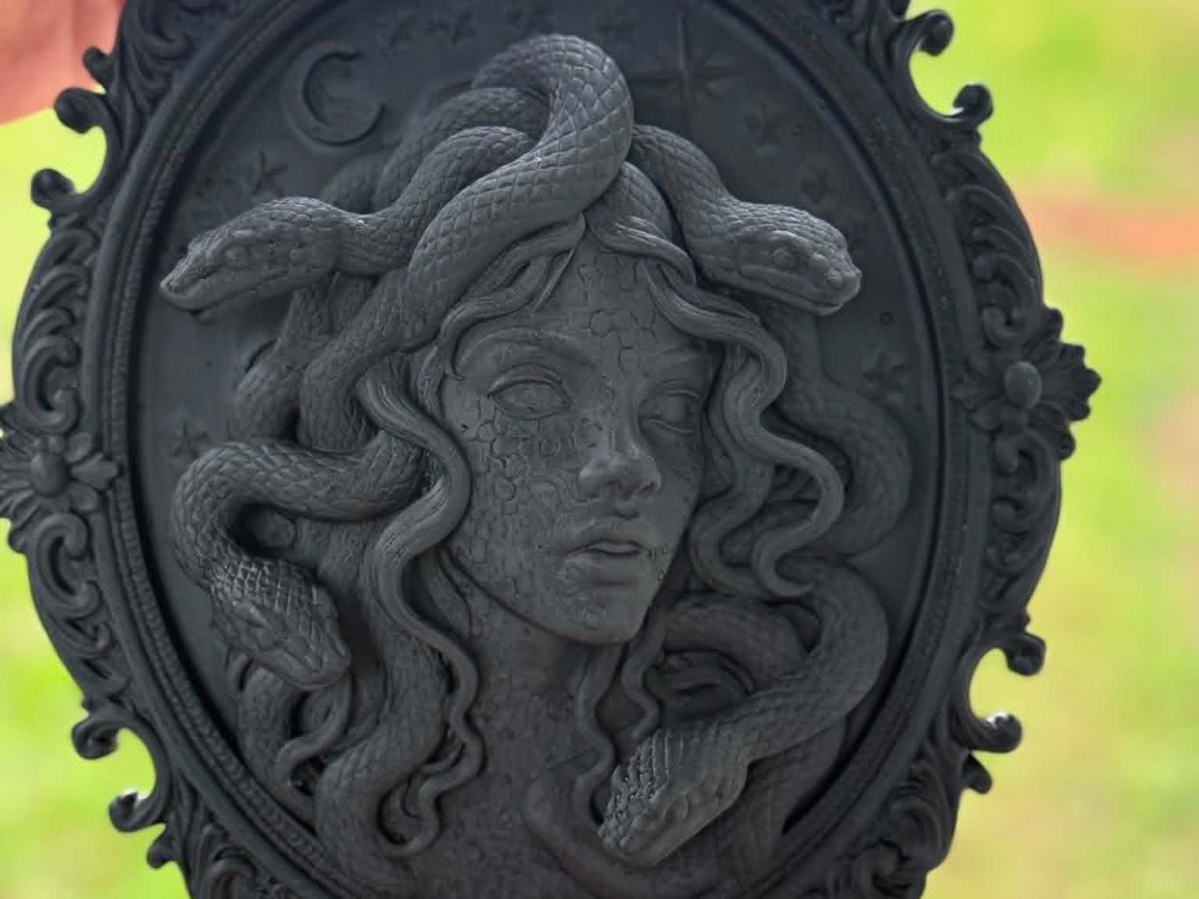 VIctorian Medusa Frame - 1