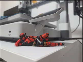 Deadpool figurine