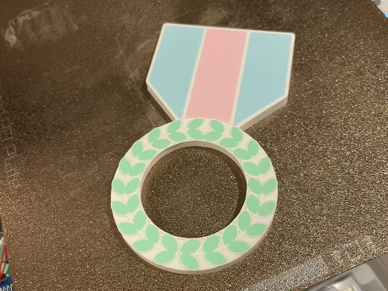 MakerChip勲章ホルダ