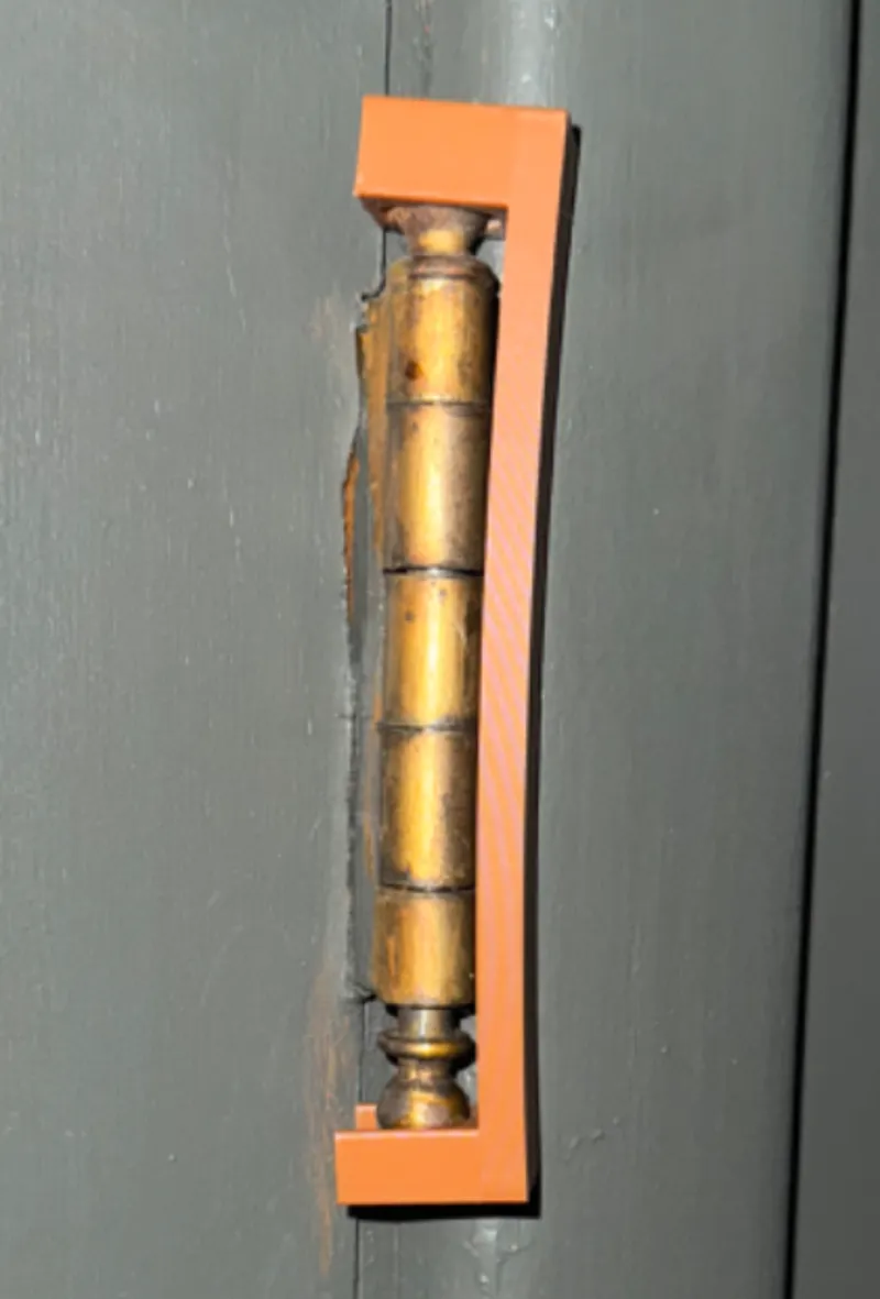 124 mm Hinge Holder