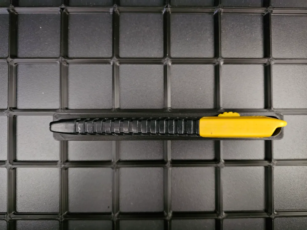 Gridfinity Holder for a Small Stanley Cutter Knife by Das_Carstel ...