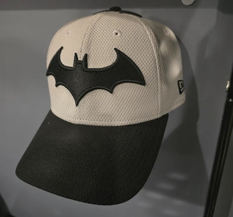 Baseball Hat Hanger - No holes for tack mounting
