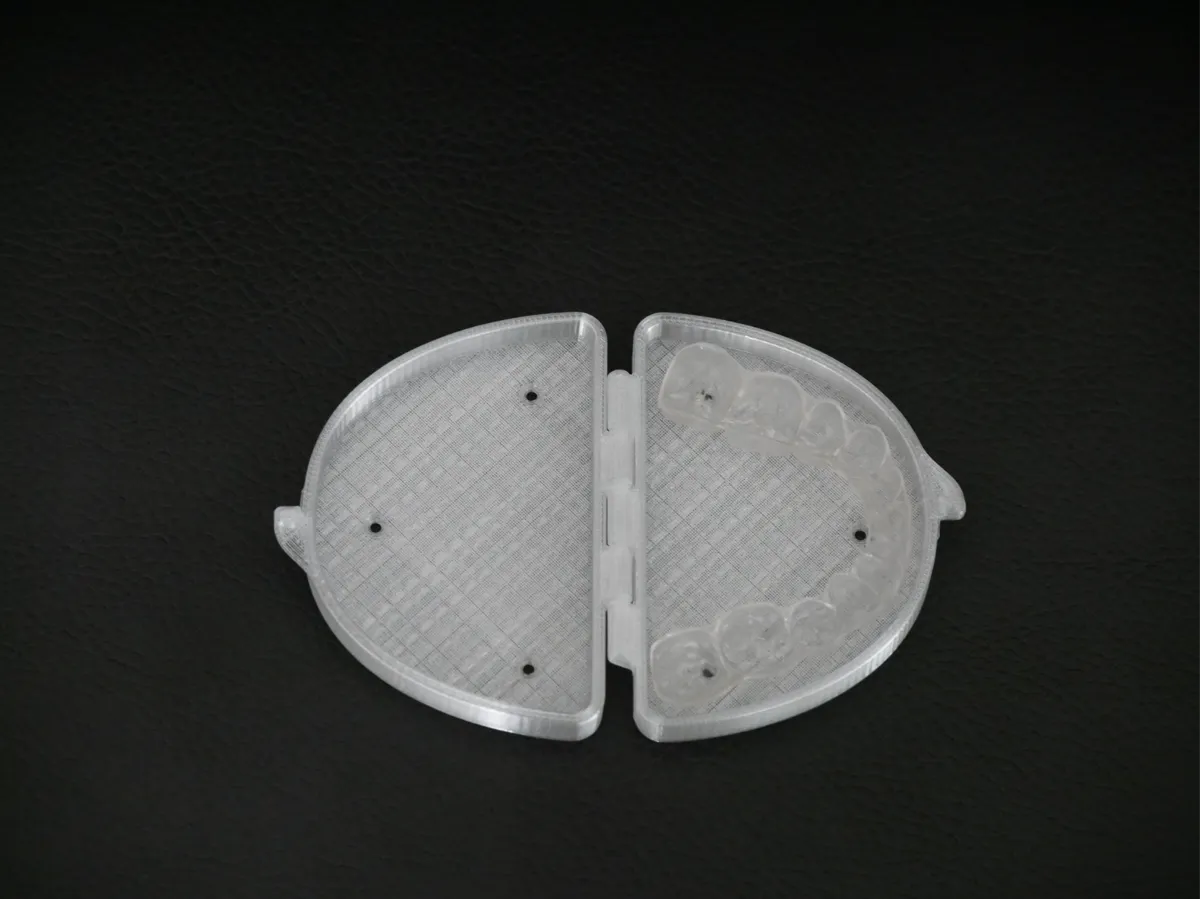 Slim Retainer Case - Free 3D Print Model - MakerWorld