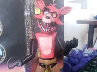 Retro/Unwithered Foxy Articulated action figure