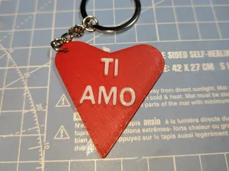 Portachiavi Cuore con scritto TI AMO !
