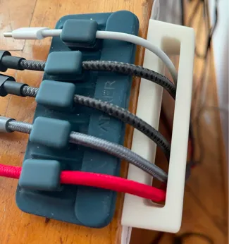 Anker Magnetic Cord Organizer Stopper