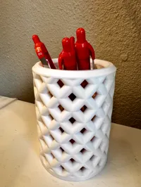 Woven Diamond Pen Holder – Scalloped