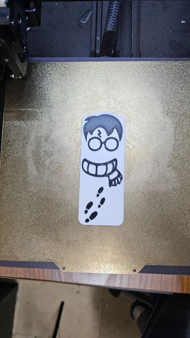 HARRY POTTER GLASSES AND SCAR BOOKMARK