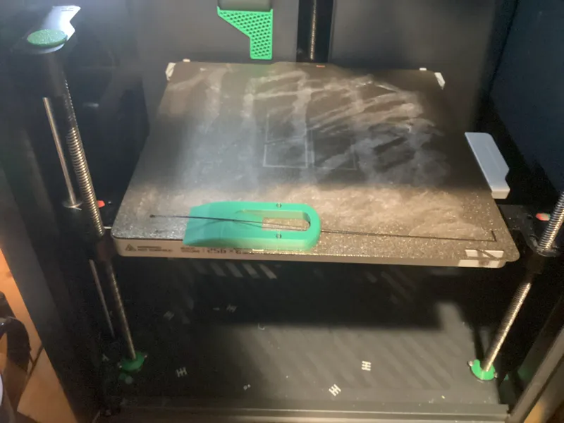 purge/bed scraper