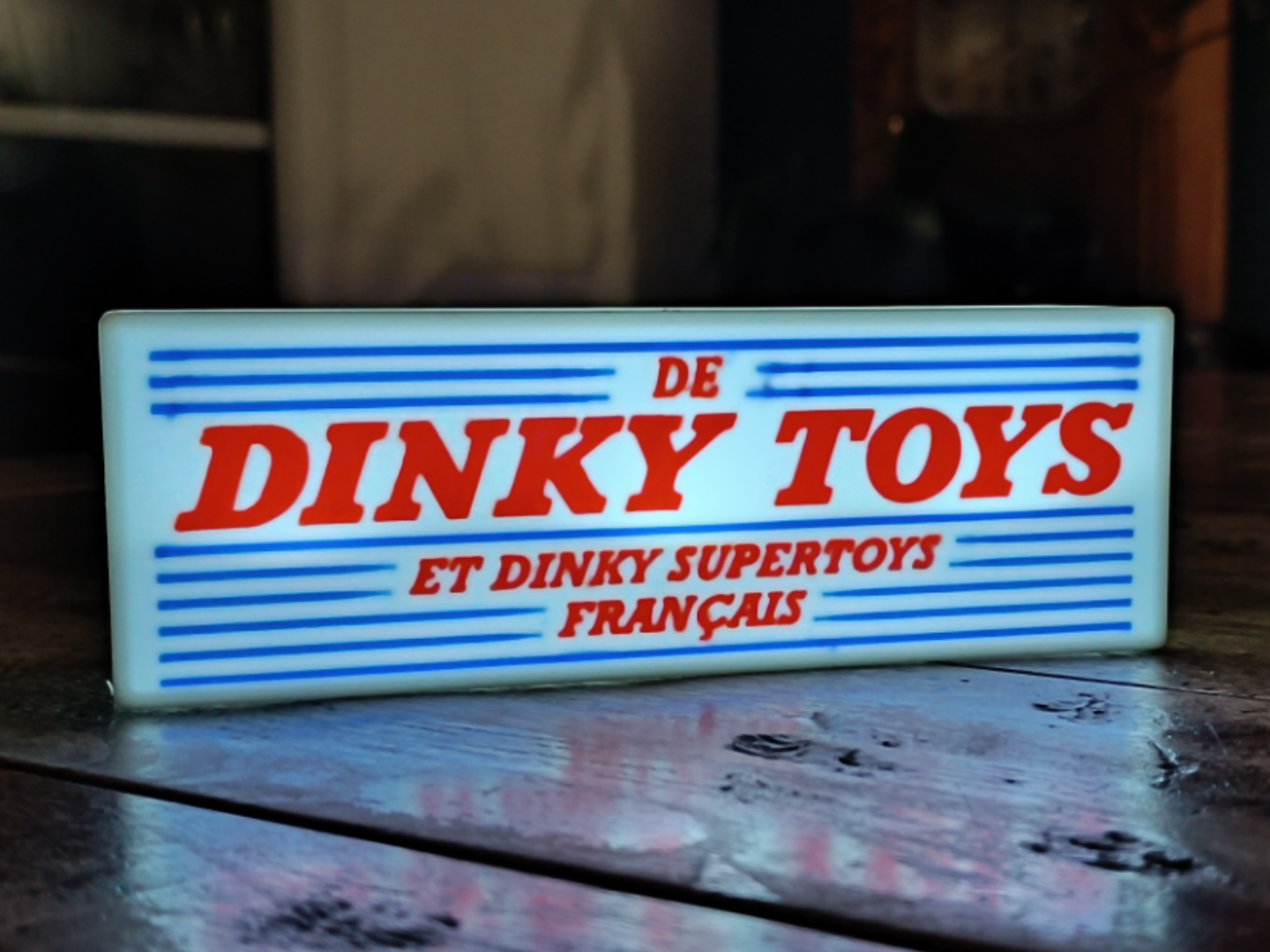 Lightbox Dinky Toys 2